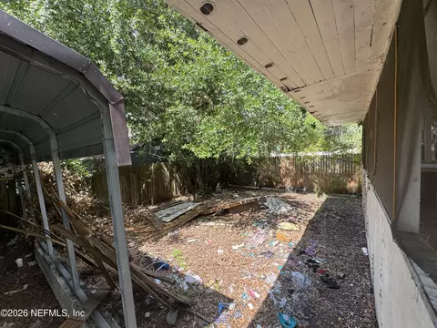 Exterior - 33 E 18th St, Jacksonville, FL 32206 photo 4 of 7