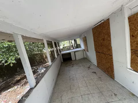 Exterior - 33 E 18th St, Jacksonville, FL 32206 photo 2 of 7