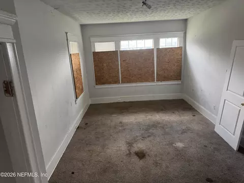 Living - 33 E 18th St, Jacksonville, FL 32206 photo 1 of 1