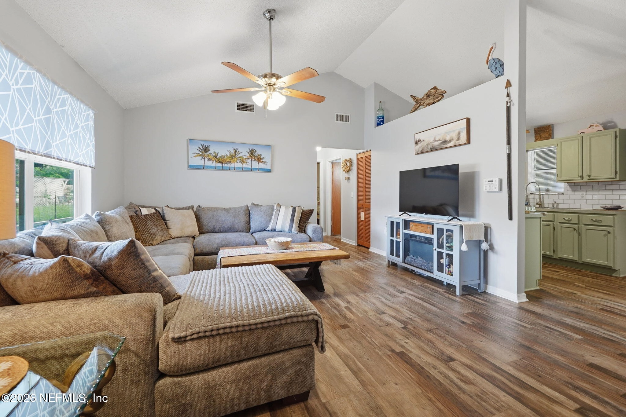 Living - 209 Scott St, Interlachen, FL 32148 photo 1 of 1