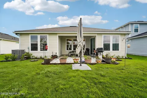 Exterior - 169 Hickory Pine Dr, Saint Augustine, FL 32092 photo 4 of 9