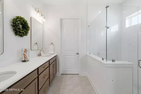 Bath - 578 Courtney Chase Dr, Saint Augustine, FL 32092 photo 2 of 2