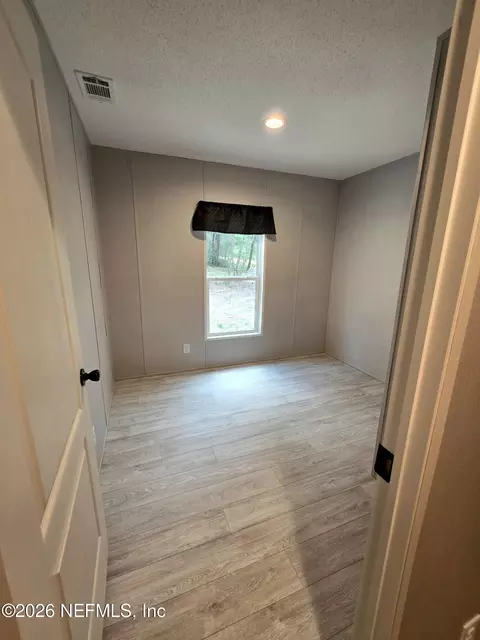 308 Wilson Dr, Interlachen, FL 32148 photo 4