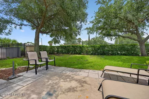 Exterior - 327 W Pisa Pl, Saint Augustine, FL 32084 photo 4 of 6