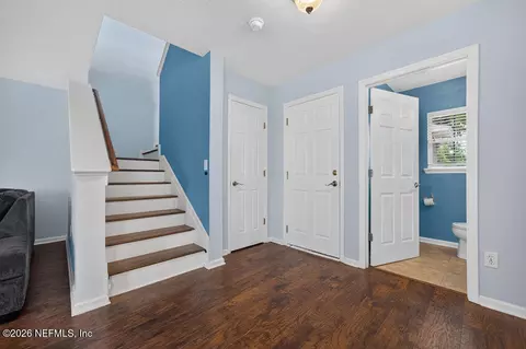 Entry Way - 327 W Pisa Pl, Saint Augustine, FL 32084 photo 2 of 5