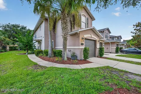Exterior - 327 W Pisa Pl, Saint Augustine, FL 32084 photo 2 of 6