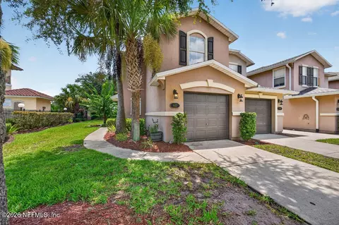 327 W Pisa Pl, Saint Augustine, FL 32084