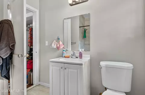 Bath - 3107 Post St, Jacksonville, FL 32205 photo 2 of 4