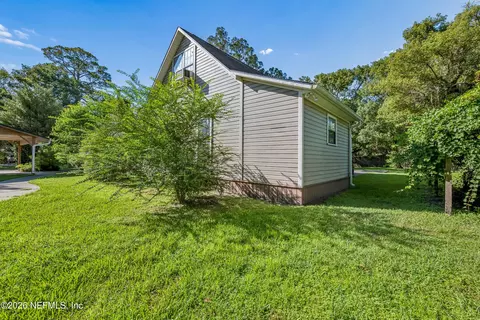 Exterior - 403 S Cherry St, Starke, FL 32091 photo 3 of 12
