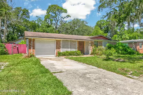 Exterior - 5630 Patsy Anne Dr, Jacksonville, FL 32207 photo 3 of 14