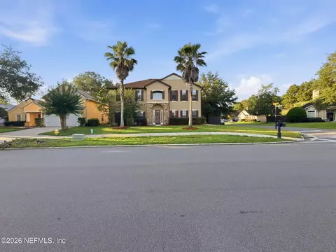Exterior - 1074 Garrison Dr, Saint Augustine, FL 32092 photo 2 of 11
