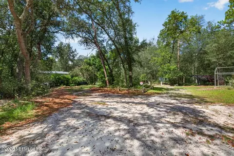 101 Pond Cir, Interlachen, FL 32148 photo 8