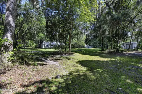 Exterior - 8221 Forest Ct, Saint Augustine, FL 32092 photo 8 of 10
