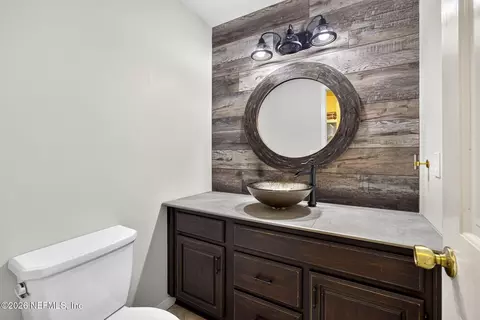 Bath - 8221 Forest Ct, Saint Augustine, FL 32092 photo 3 of 4