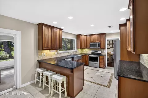 Kitchen - 8221 Forest Ct, Saint Augustine, FL 32092 photo 2 of 4