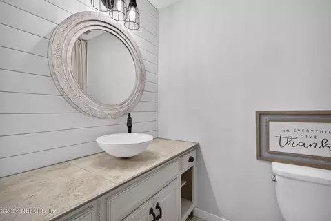 Bath - 8221 Forest Ct, Saint Augustine, FL 32092 photo 4 of 4
