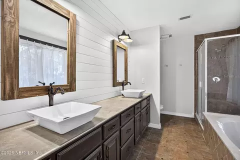 Bath - 8221 Forest Ct, Saint Augustine, FL 32092 photo 1 of 4
