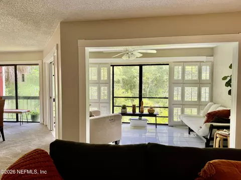8719 Como Lake Dr #8719, Jacksonville, FL 32256