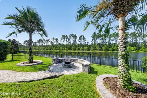 Exterior - 240 Pine Haven Dr, Saint Johns, FL 32259 photo 5 of 6