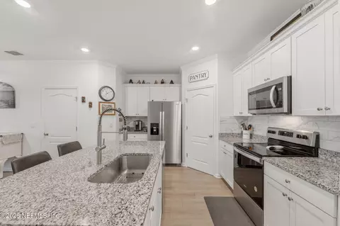 Kitchen - 32 Seaport Breeze Rd, Saint Augustine, FL 32095 photo 3 of 6