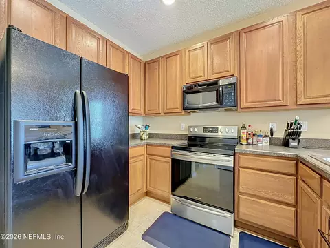 Kitchen - 438 Cabernet Pl, Saint Augustine, FL 32084 photo 3 of 5
