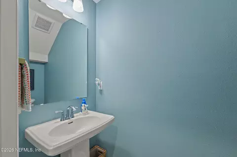 Bath - 732 Lake Sinclair St, Saint Augustine, FL 32084 photo 7 of 7