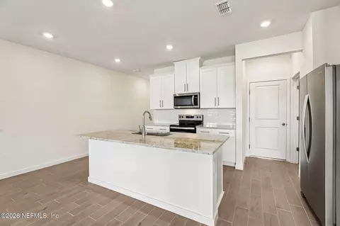 Kitchen - 207 Yellowstone Dr, Saint Augustine, FL 32092 photo 5 of 5