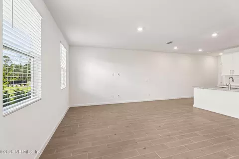 Living - 207 Yellowstone Dr, Saint Augustine, FL 32092 photo 3 of 5