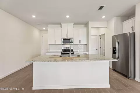 Kitchen - 207 Yellowstone Dr, Saint Augustine, FL 32092 photo 4 of 5