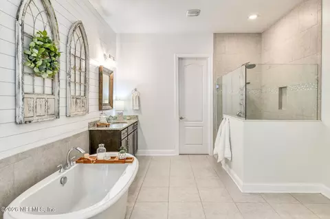 Bath - 283 Seahill Dr, Saint Augustine, FL 32092 photo 3 of 5