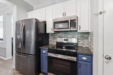Kitchen - 324 Silver Glen Ave, Saint Augustine, FL 32092 photo 3 of 4