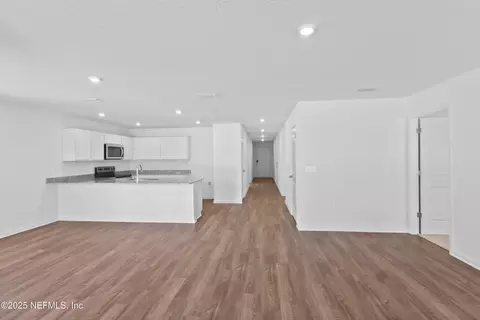 Entry Way - 10230 Ebert Ave, Hastings, FL 32145 photo 1 of 1