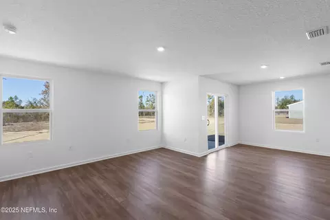 Living - 10230 Ebert Ave, Hastings, FL 32145 photo 1 of 2