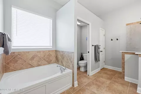 Bath - 1319 Powis Rd, Saint Augustine, FL 32095 photo 2 of 6
