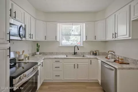 Kitchen - 440 Taurus Ln, Orange Park, FL 32073 photo 1 of 4