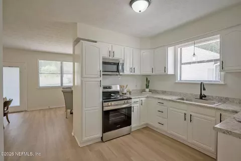 Kitchen - 440 Taurus Ln, Orange Park, FL 32073 photo 2 of 4