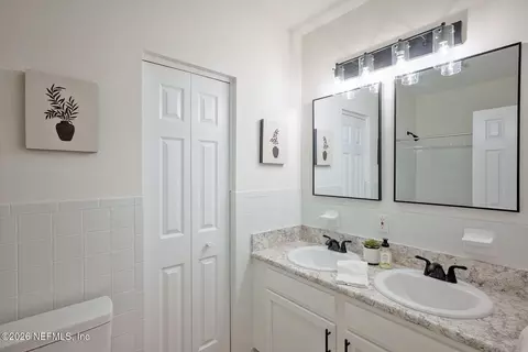 Bath - 440 Taurus Ln, Orange Park, FL 32073 photo 4 of 5