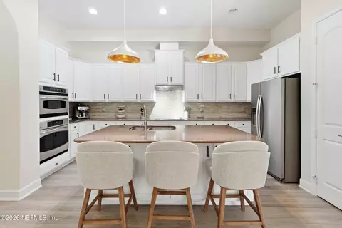 Kitchen - 804 Stelling Ct, Saint Johns, FL 32259 photo 2 of 6