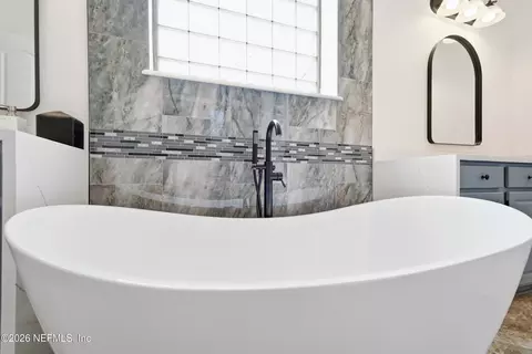Bath - 804 Stelling Ct, Saint Johns, FL 32259 photo 5 of 12