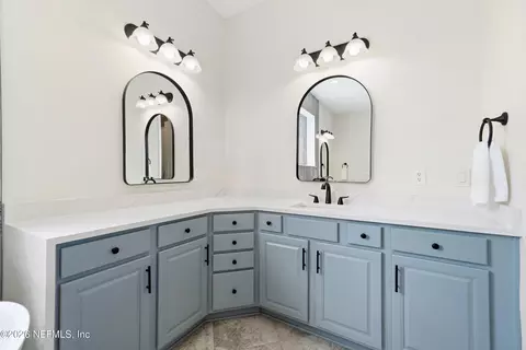 Bath - 804 Stelling Ct, Saint Johns, FL 32259 photo 6 of 12