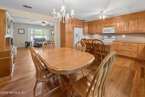 Dining - 1008 Colley Rd, Starke, FL 32091 photo 2 of 3