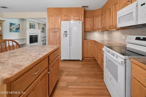 Kitchen - 1008 Colley Rd, Starke, FL 32091 photo 3 of 5
