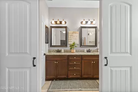 Entry Way - 737 Constitution Pl, Macclenny, FL 32063 photo 4 of 5