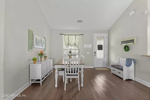 Entry Way - 737 Constitution Pl, Macclenny, FL 32063 photo 2 of 5