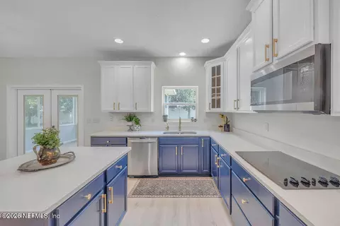 Kitchen - 749 Mandarin Ter, Saint Augustine, FL 32092 photo 4 of 9