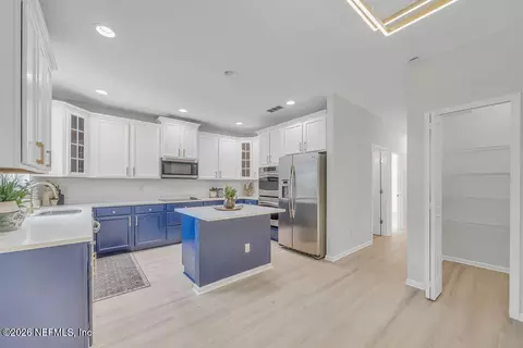 Kitchen - 749 Mandarin Ter, Saint Augustine, FL 32092 photo 9 of 9