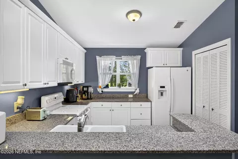 Kitchen - 135 Legendary Dr #209, Saint Augustine, FL 32092 photo 2 of 2