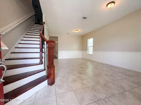 Living - 316 Willow Lake Dr, Saint Augustine, FL 32092 photo 2 of 6