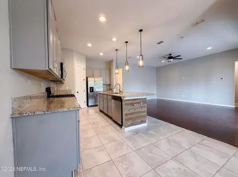 Kitchen - 316 Willow Lake Dr, Saint Augustine, FL 32092 photo 3 of 3