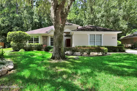 8730 Glenbury Ct S, Jacksonville, FL 32256